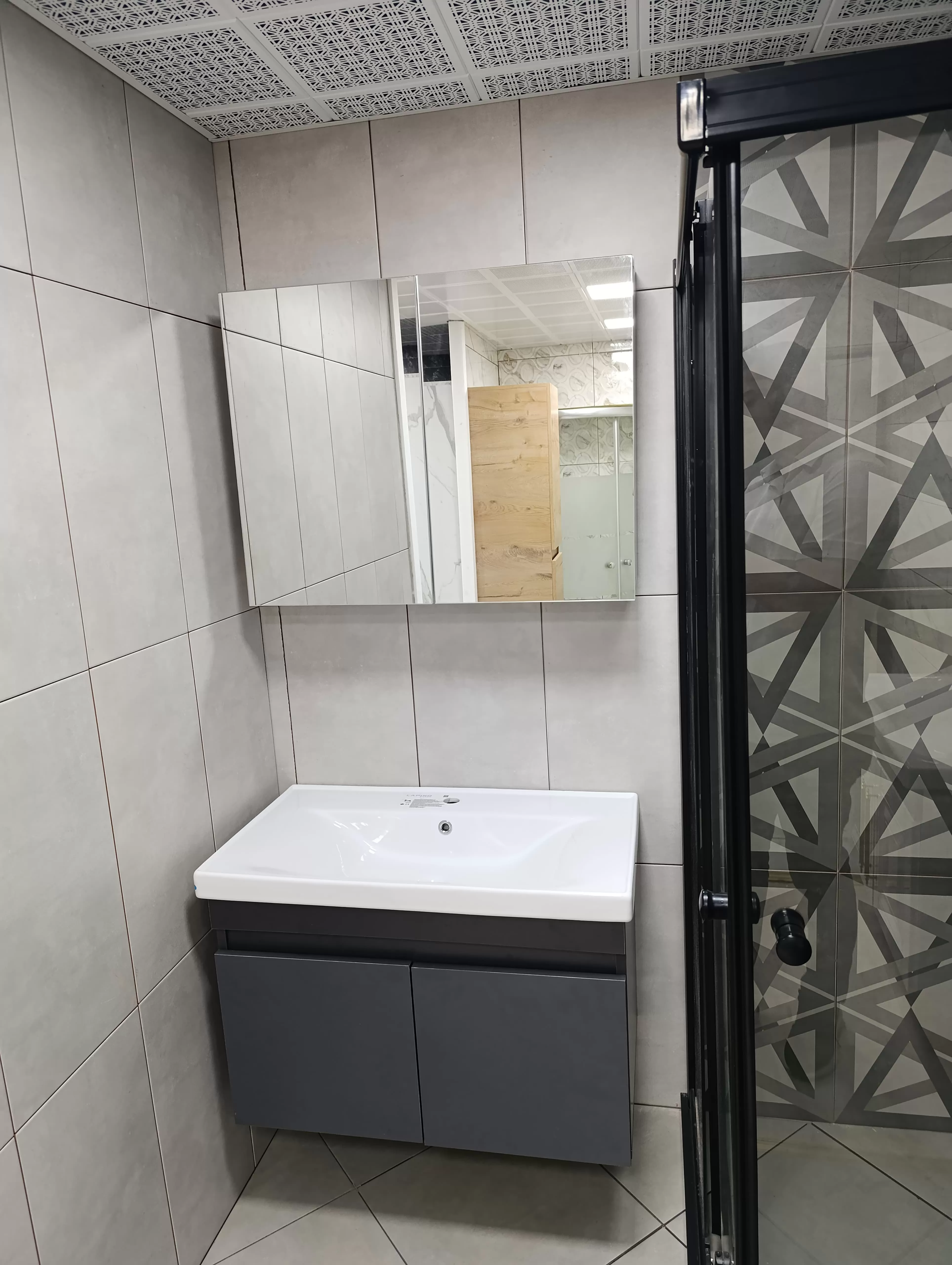 80 cm MDF lam Üst Çift Kapaklı Aynalı 