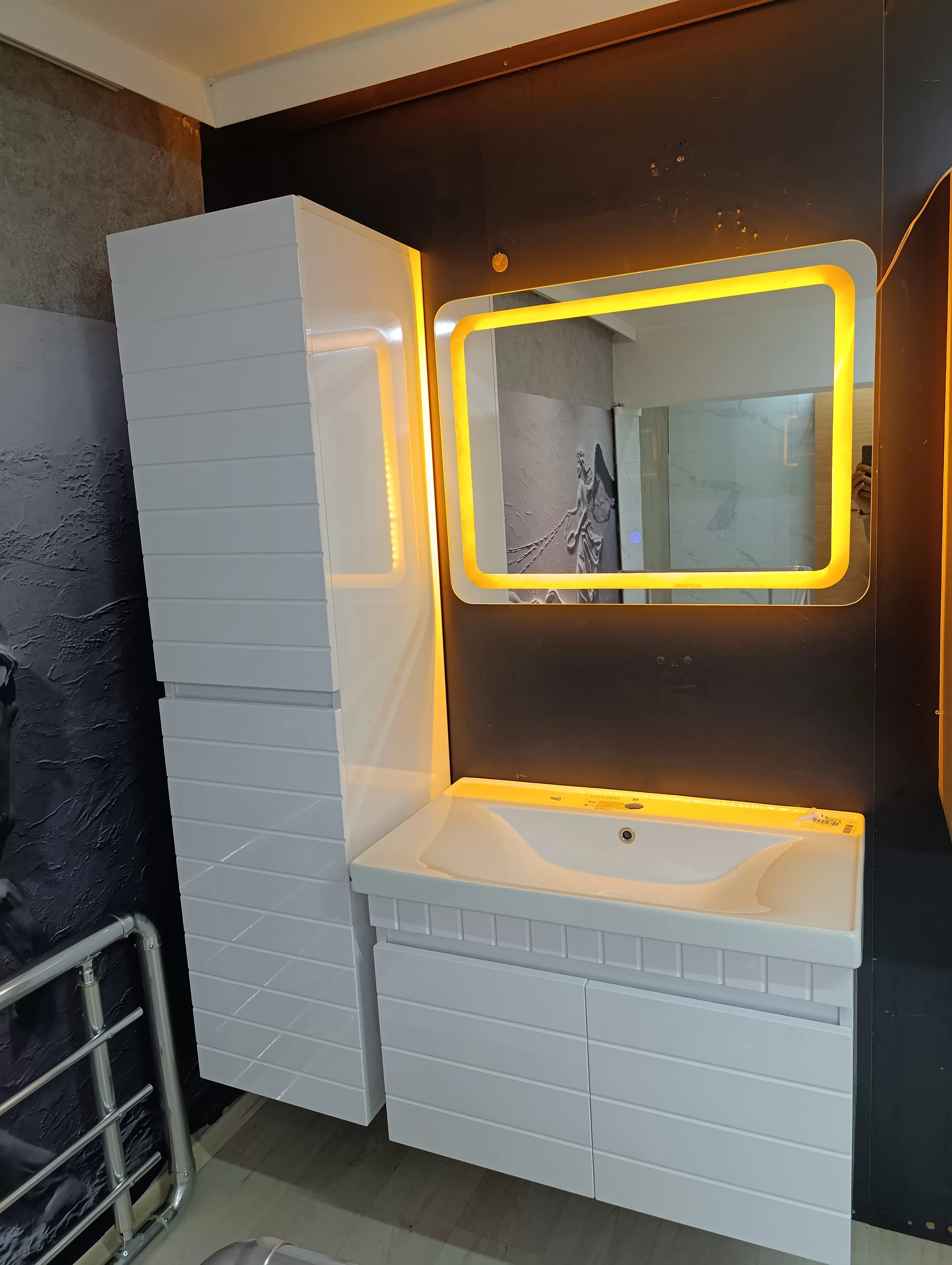 Banyo Dolabı + Kapak + Ledli Ayna